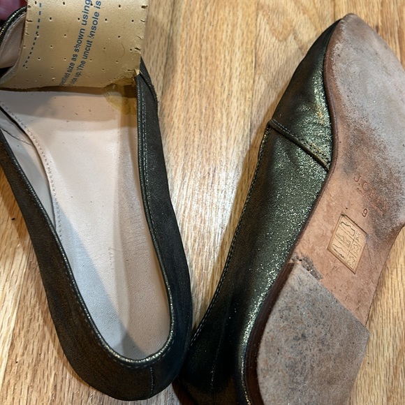 Gold metallic loafer super soft - Picture 5 of 12